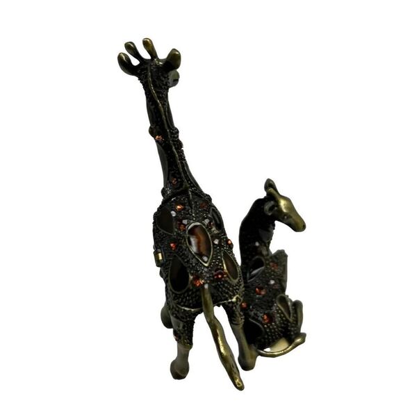 Bedazzled Giraffe with baby. Small trinket/pill box. - Picture 4 of 6